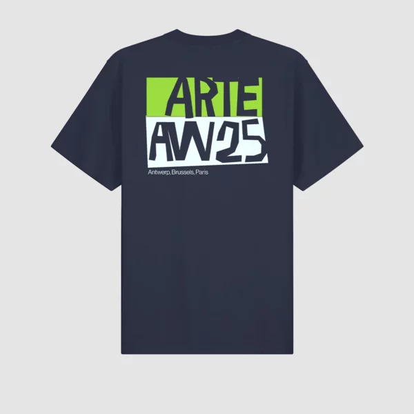 T-SHIRT IMPRIMÉ À DECOUPES